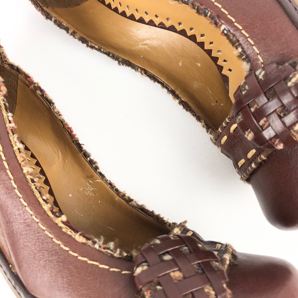 Vince Camuto Tweed Button Wedge - Picture 11 of 14